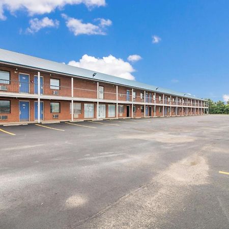 Motel 6-Metropolis, Il Exteriér fotografie